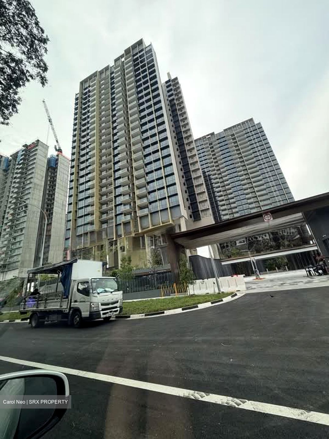 Pine Grove (D21), Condominium #601555381